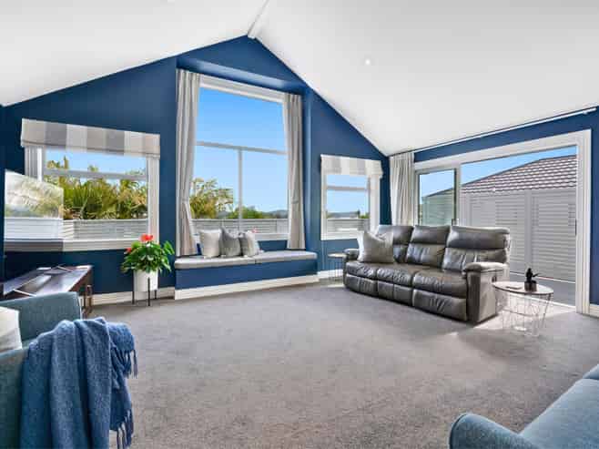57 Esther Place, Red Beach