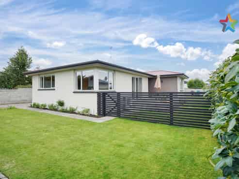 6 Pine Crescent, Hargest