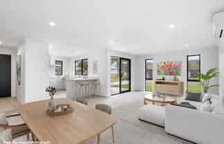 101 The Square, Whangamata