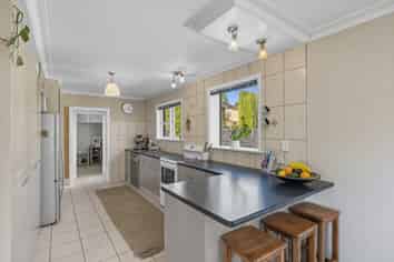 46 Smiths Road, Matua