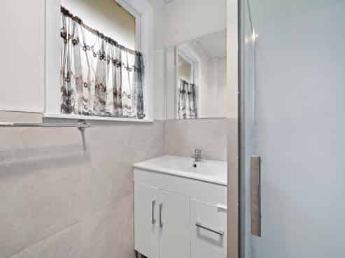 54 Windrush Close, Mangere