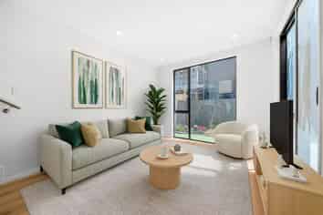 102A Te Oneroa Way, Long Bay