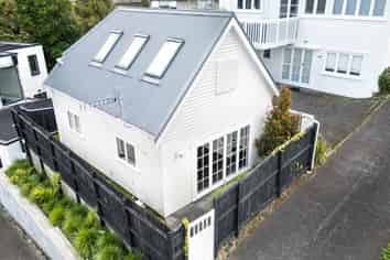 19D Cathedral Place, Parnell