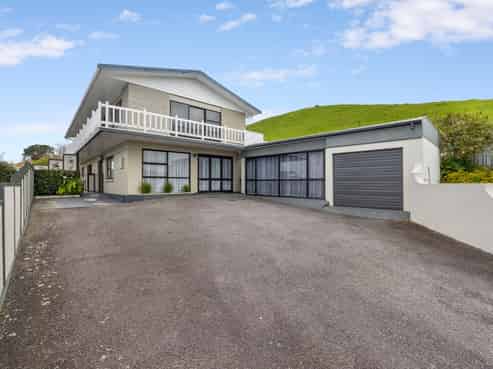 73B South Road, Blagdon