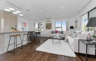 2/16 Caribbean Drive, Unsworth Heights