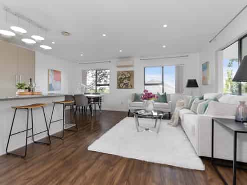 2/16 Caribbean Drive, Unsworth Heights