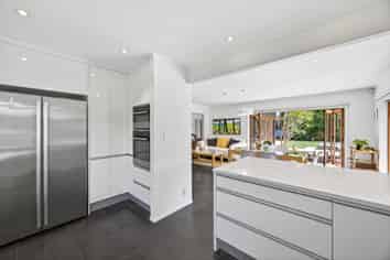 14 Davita Place, Farm Cove