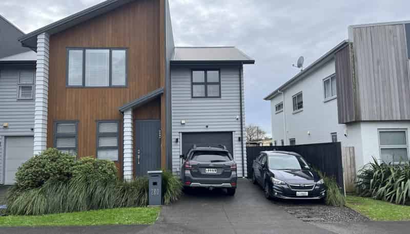 280 Jack Lachlan Drive, Beachlands