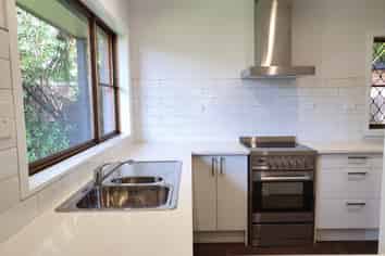 15B Allendale Rd, Mount Albert