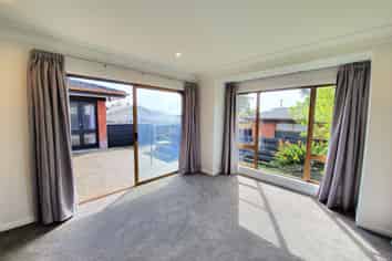 15B Allendale Rd, Mount Albert