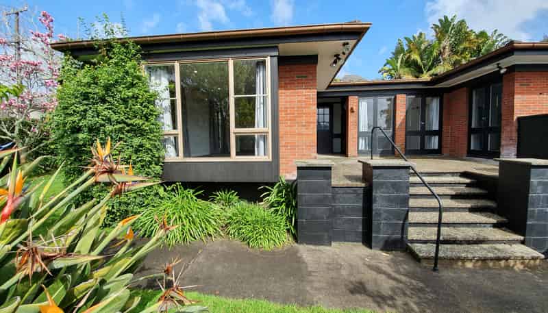 15B Allendale Rd, Mount Albert