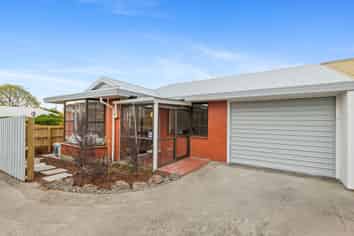 1/7 Peverel Street, Riccarton
