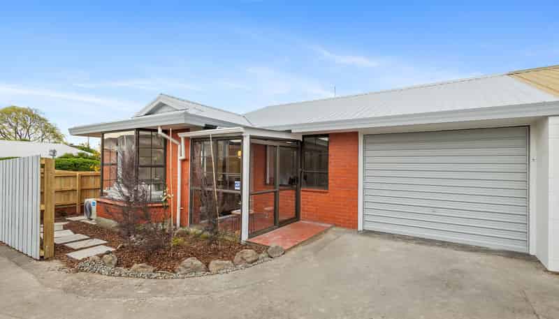 1/7 Peverel Street, Riccarton