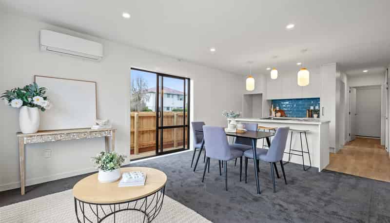 1/7 Peverel Street, Riccarton