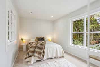 12 Kauri Loop Road, Oratia