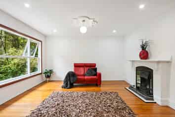 12 Kauri Loop Road, Oratia