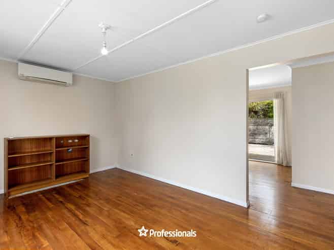 18 Titoki Road, Raumati Beach