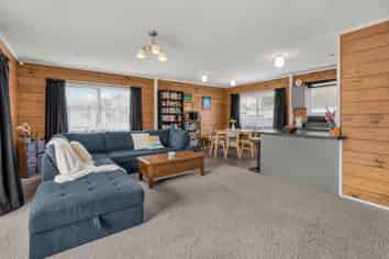 6 Garnet Grove, Birchville