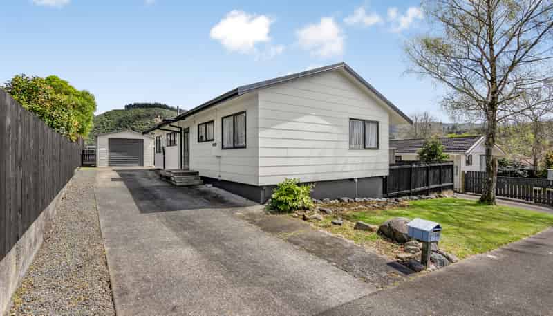 6 Garnet Grove, Birchville