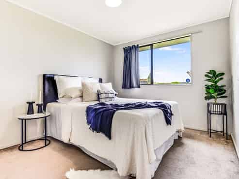 79 Moore Street, Leamington