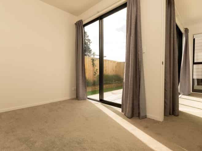 2/535 Swanson Road, Ranui