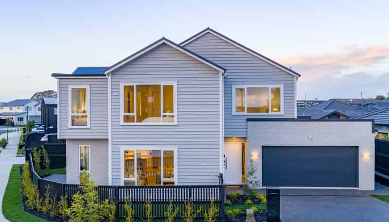 64 Maanihi Drive, Rototuna North
