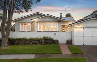 2A Hollywood Avenue, Epsom