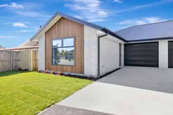B/44 Tiny Hill Drive, Rolleston