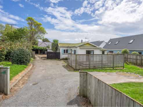 107 Amohia Street, Paraparaumu