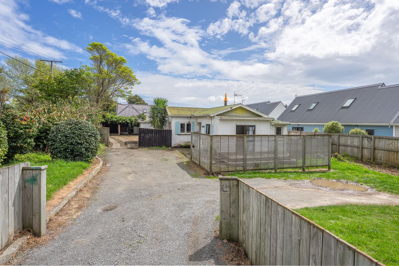 Opportunity Knocks – Character, Land & Location - Vista 4
