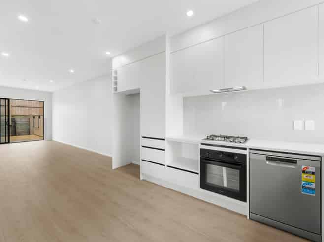 4 Wild Flower Way, Karaka