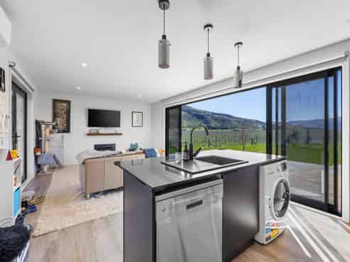 84 Gladsmuir Road, Queensberry