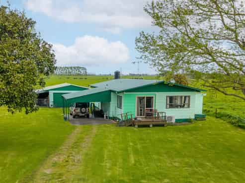 2080 State Highway 25, Orongo