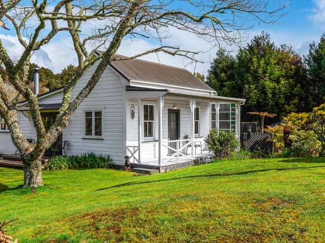 137 Otapouri Road, Owhango
