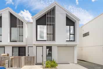 12 Porowha Road, Westgate