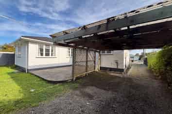 8 Surrey Street, Solway
