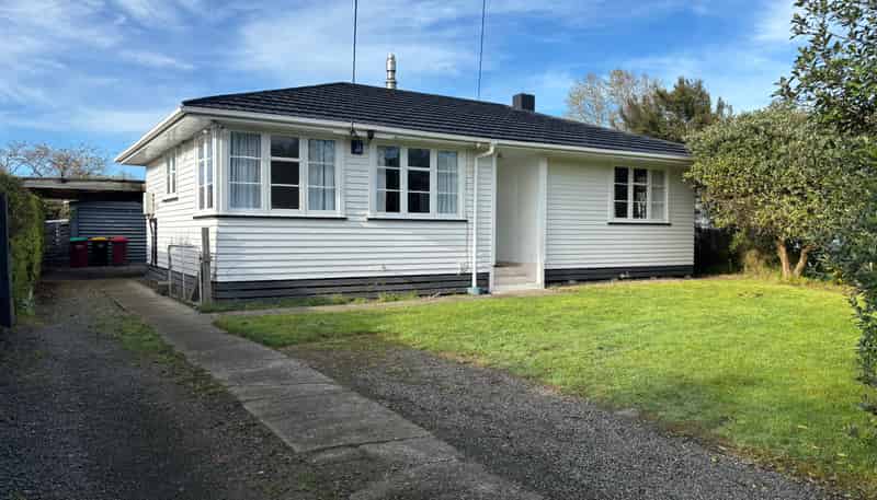 8 Surrey Street, Solway