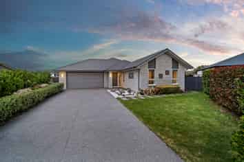 8 Crampton Close, Kaiapoi