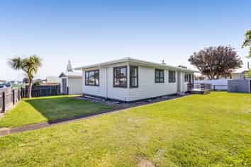 3 Hickey Place, Opunake