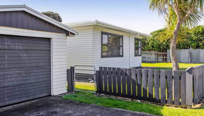 3 Hickey Place, Opunake