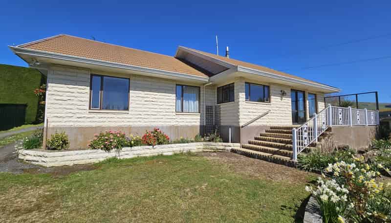 11 Merrie Creek Road, Clinton