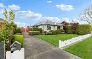 28 Olivine Street, Shirley