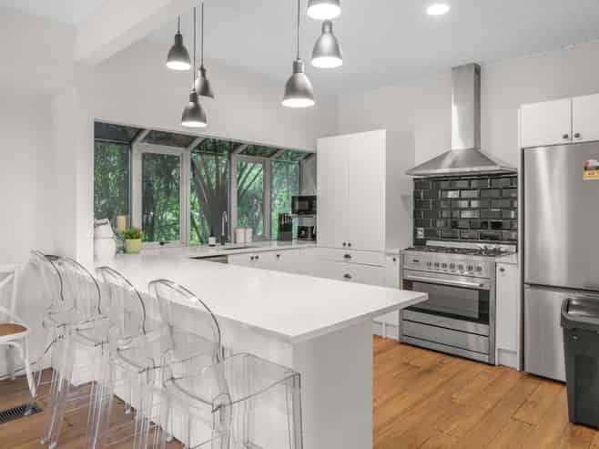 33 Waitohu Road, York Bay