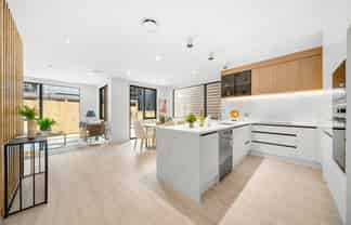 102B Te Oneroa Way, Long Bay