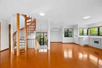 11 Moana Avenue, Belmont