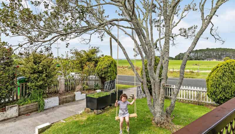 2639 Awhitu Road, Awhitu