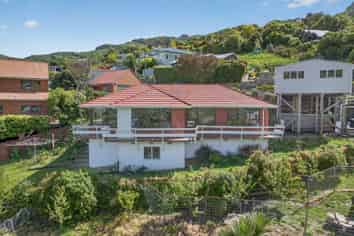 13 Days Road, Lyttelton