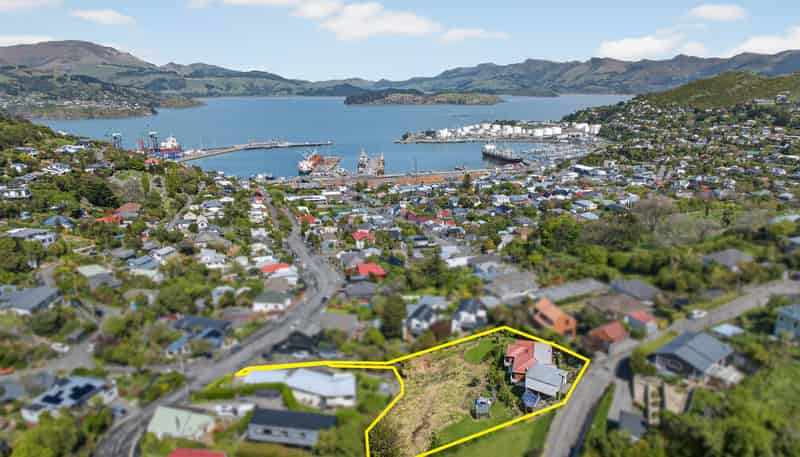 13 Days Road, Lyttelton
