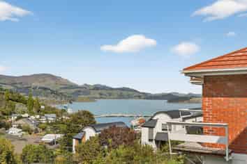 13 Days Road, Lyttelton