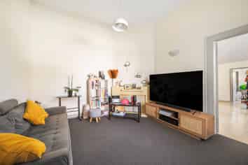 18-20 Poplar Grove, Thorndon